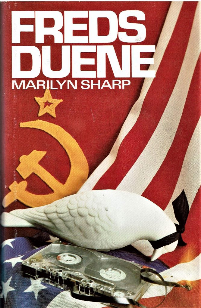 Omslag: Fredsduene
