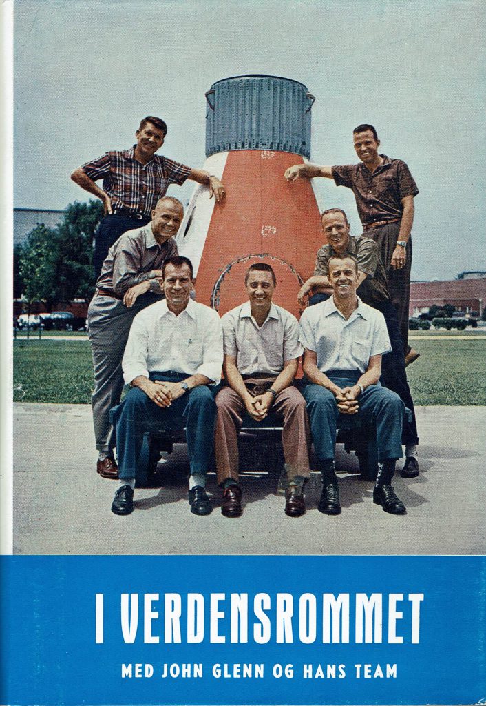 Omslag: I verdensrommet med John Glenn og hans team