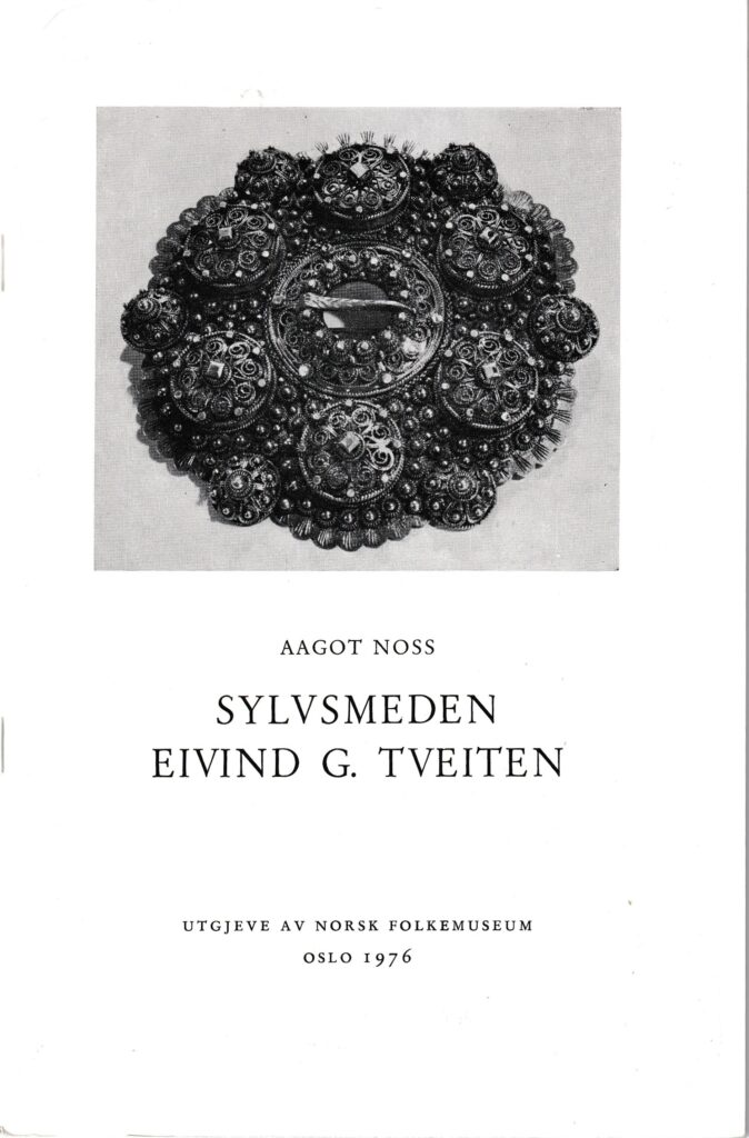 Omslag: Sylvsmeden Eivind G. Tveiten (hft)